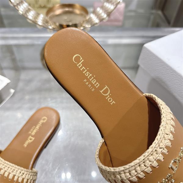 2025112818432259 250